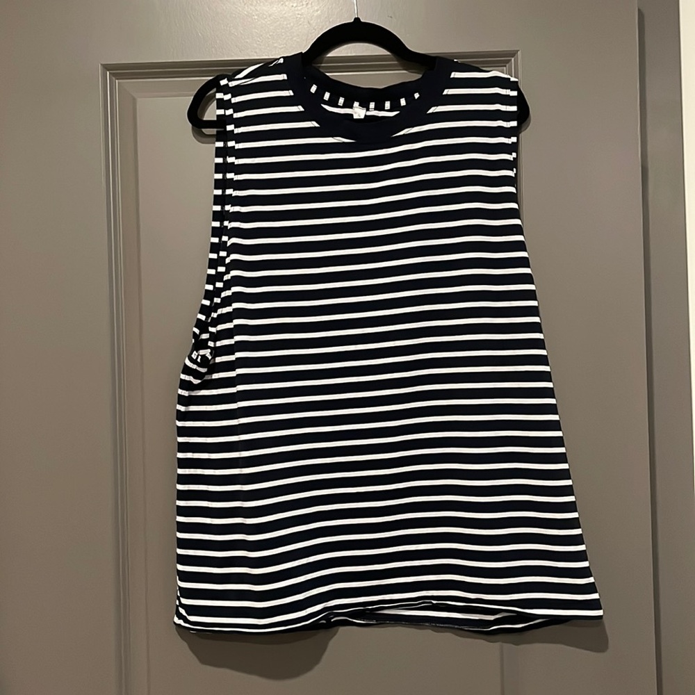 Lululemon All Yours Boyfriend tank, Size 14 (Yachtie Stripe True Navy White)